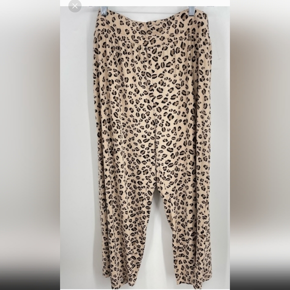 DKNY Brand- Animal Print Wide Leg Cropped Lounge Pants-XL - Picture 1 of 2